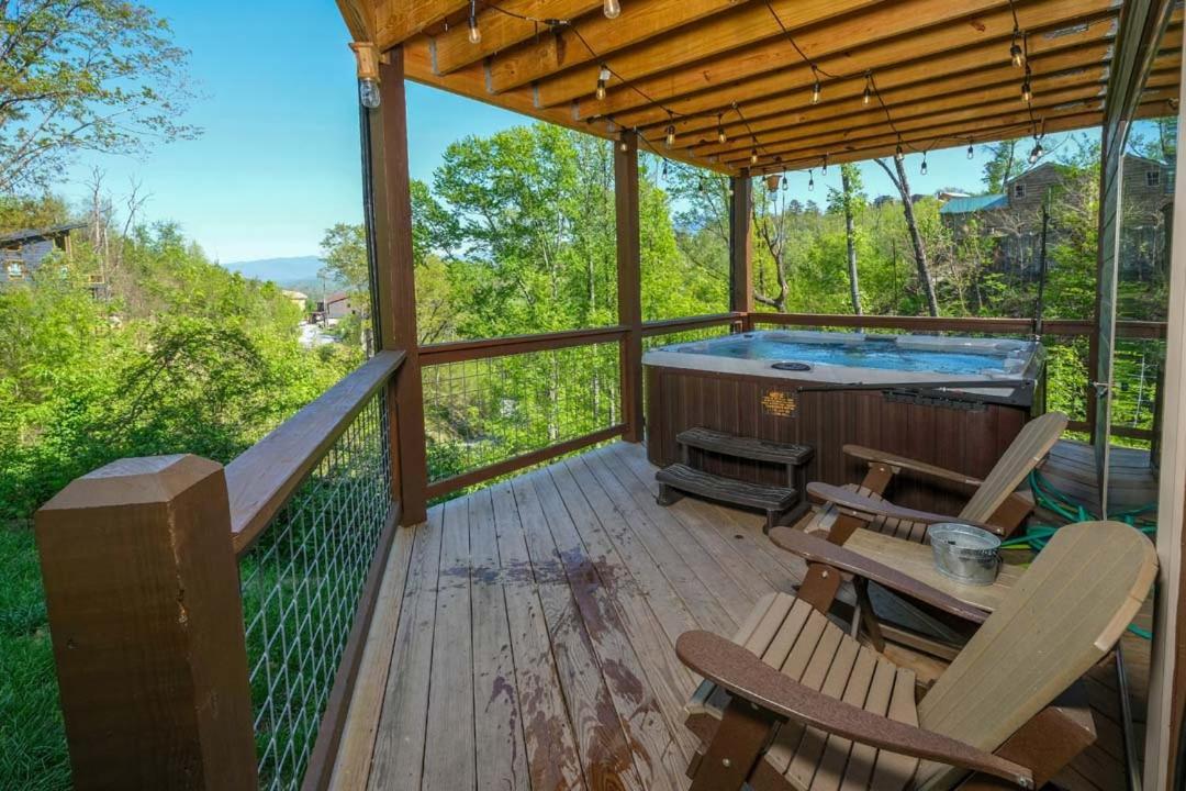 Mountain Time Villa Gatlinburg Bagian luar foto