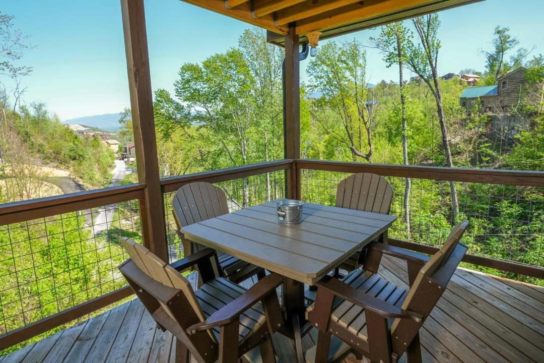 Mountain Time Villa Gatlinburg Bagian luar foto