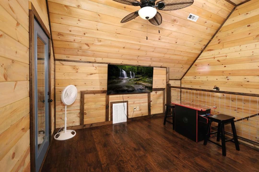 Mountain Time Villa Gatlinburg Bagian luar foto