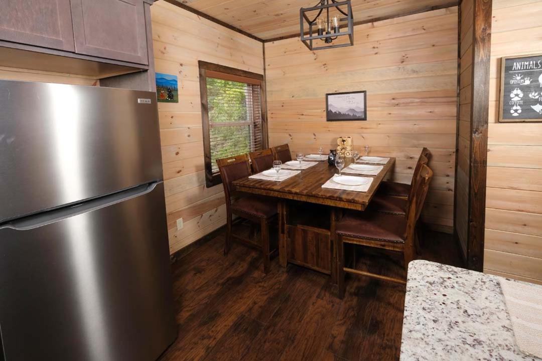 Mountain Time Villa Gatlinburg Bagian luar foto