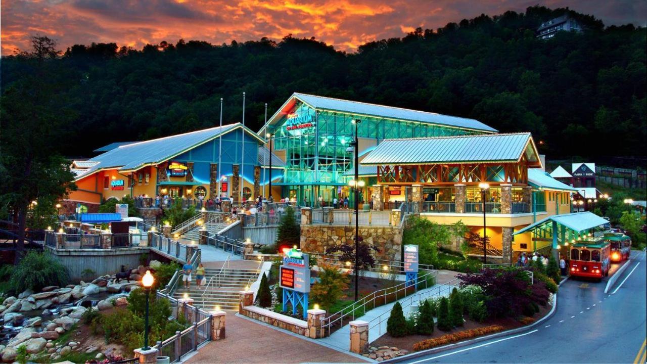 Mountain Time Villa Gatlinburg Bagian luar foto